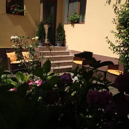 Coquette Apartment